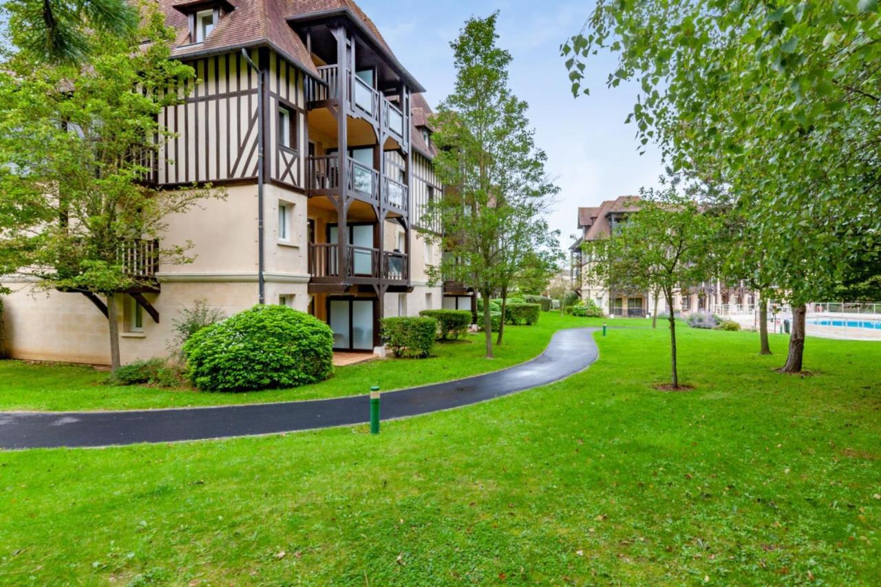 Nice 2-Br In A Residence With Pool - Deauville - Welkeys Eksteriør bilde
